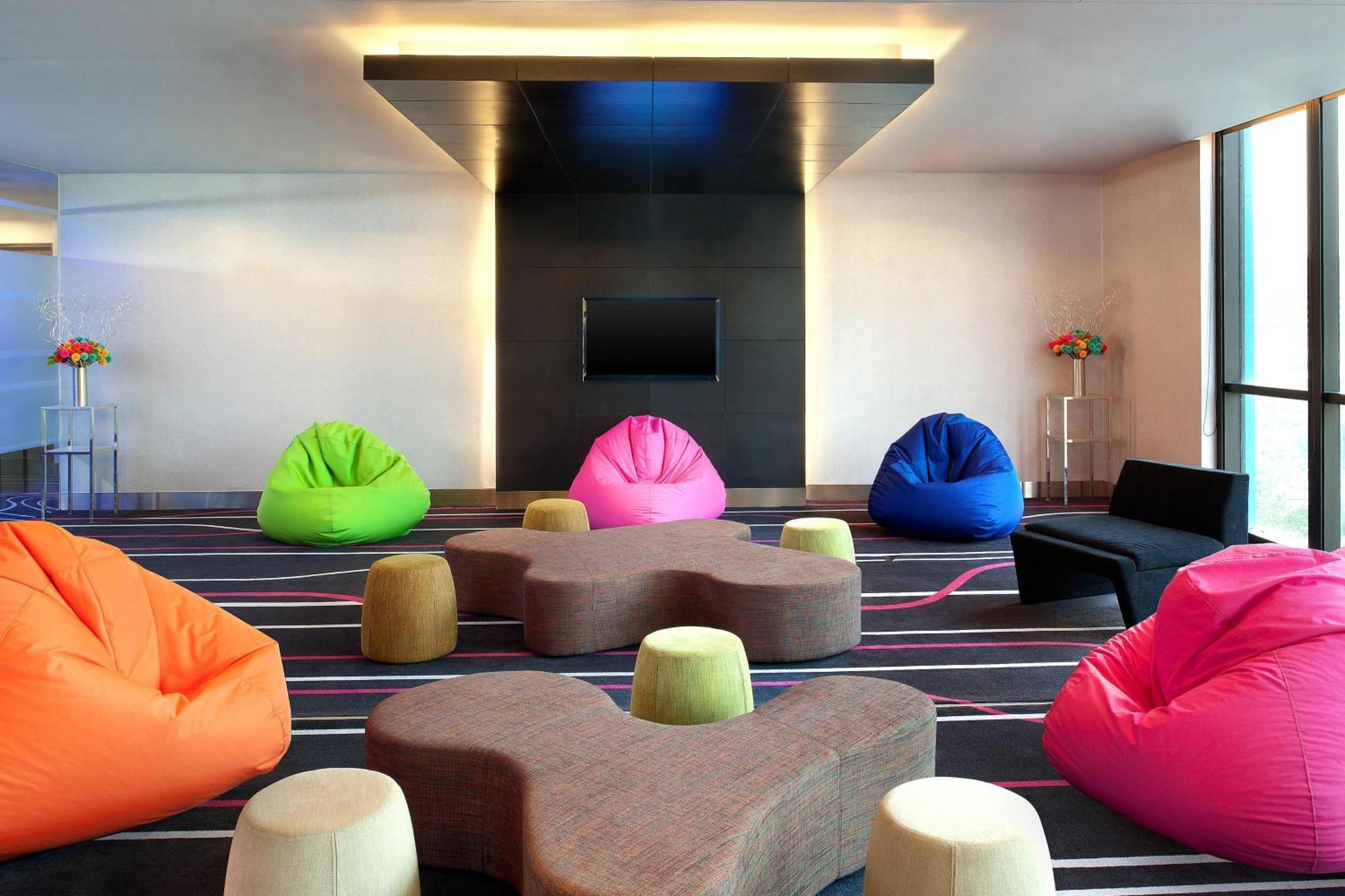 Aloft Bangkok - Sukhumvit 11 Hotel Eksteriør billede